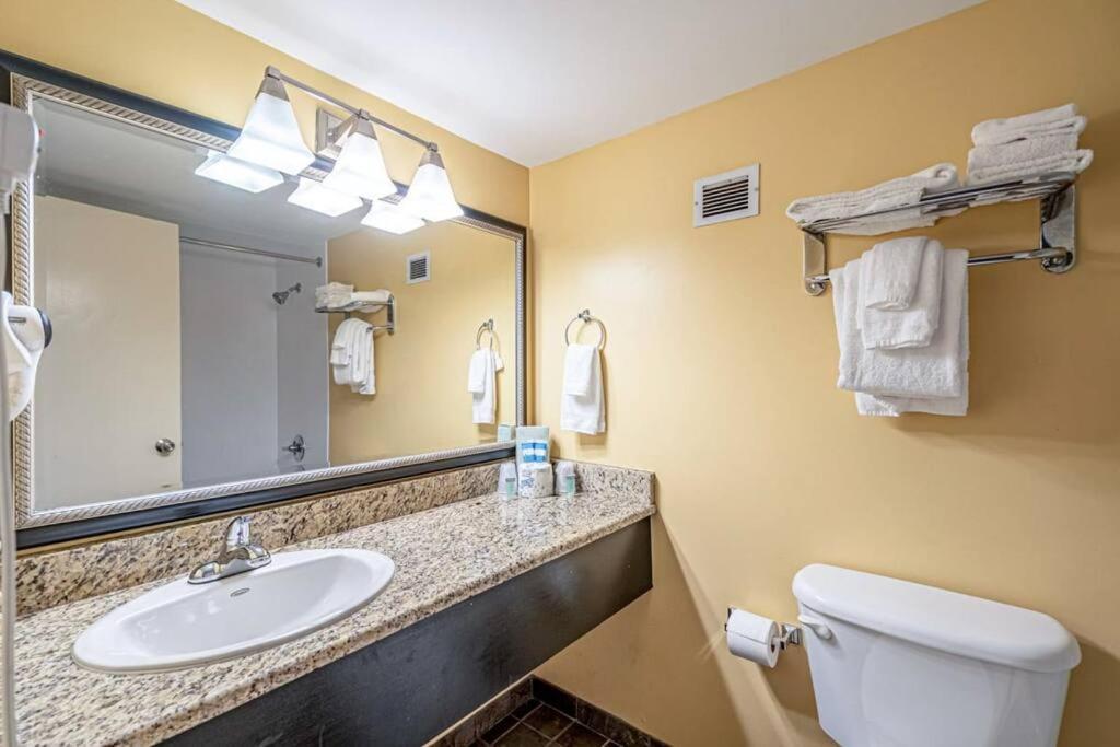 Remodeled Condo, Waterpark View At Landmark Resort Myrtle Beach Buitenkant foto